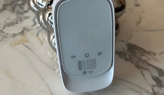 宠物除味方法有哪些？藤井山姆智能净味器，让清新空气回归生活