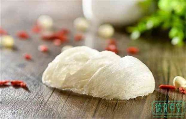 孕期营养补给：即食燕窝助力孕妇健康