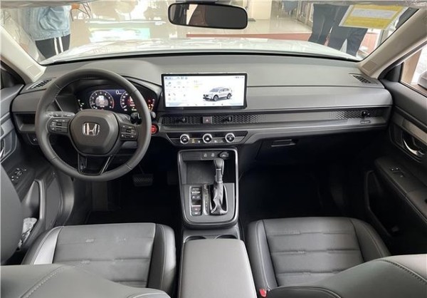 挥别车内杂乱无章，全新CR-V收纳巧思让空间井然有序，多处人性化储物设计体现匠心美学，这才是真正懂家庭用户的SUV该有的样子-有驾