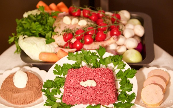 厨房里的智能烹饪助手