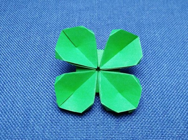 0059 来源百度经验-立体四叶草简单折法详细图解 3折纸幸运