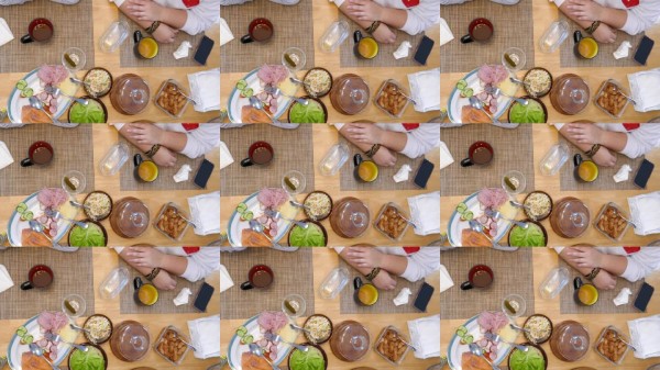 厨房餐桌烹饪备餐 健康生活方式 饮食