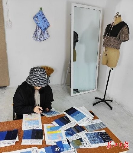 90后设计师一年创意改衣1300余件