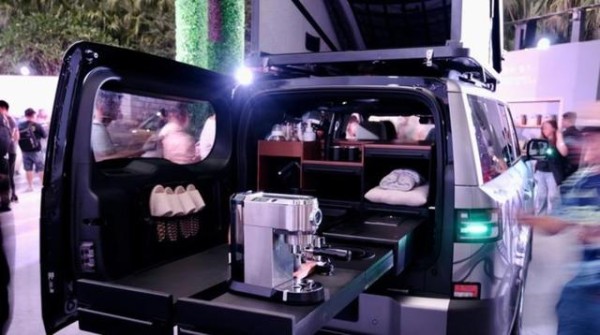 比亚迪钛7以科技大空间SUV开启都市家庭新生活，注重智能化与户外多场景体验，价格合理受年轻家庭青睐-有驾