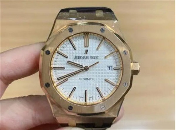 爱彼腕表摔坏解决技巧（专业维修建议与日常保养小贴士）（图）