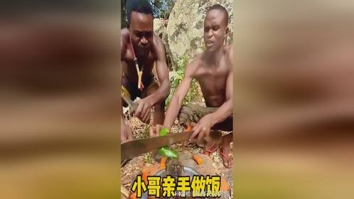 小哥亲手做饭，丰盛的美食