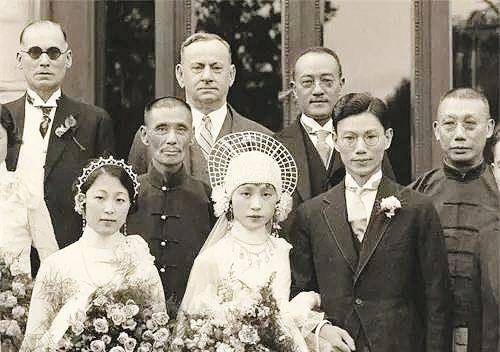 复旦最美校花，100多岁还穿高跟鞋，活到112岁，长寿秘诀仅4个字