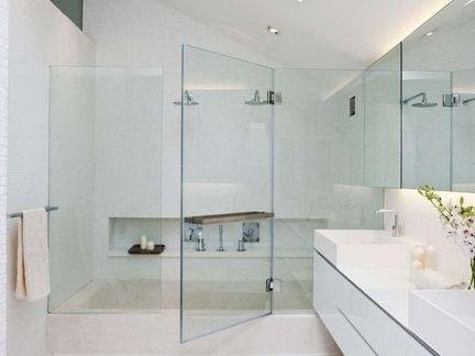 卫生间玻璃隔断门怎么清洗？