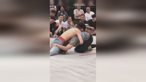 男女摔跤现场賽