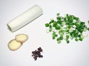 清炖羊排（羊肉） 萝卜炖羊排 羊排面 简单又好吃的做法 步骤2