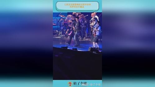 之前没注意霆锋的女鼓手好帅，和声有些打酱油